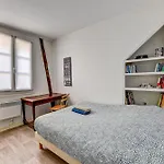 Charming, Atypical And Apartament Paryż