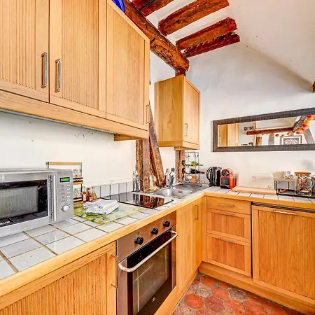 Charming, Atypical And Apartament